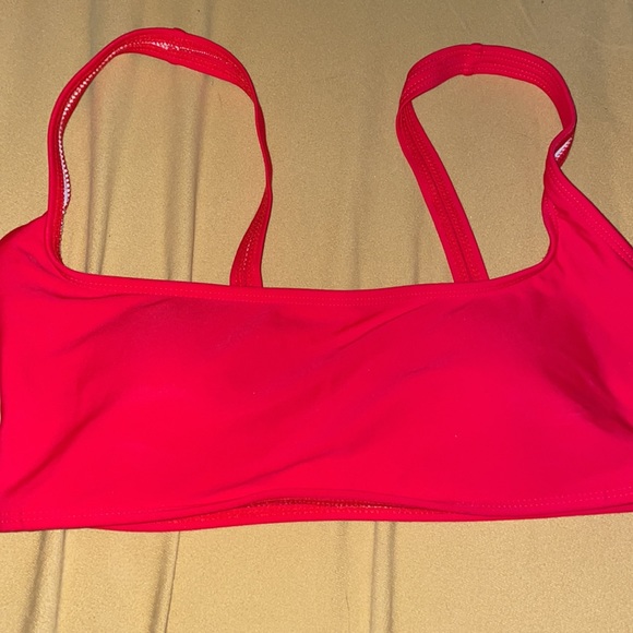 Red Two-Piece. - Picture 4 of 4